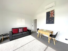 Galaxy Lake View 2 Bedrooms