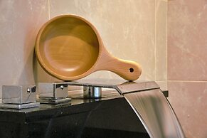 Muen Yuan Dong Hot Spring Hotel