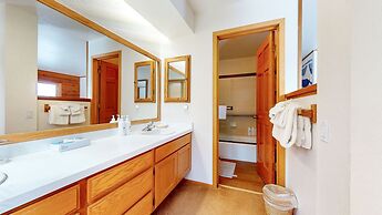 Snowcreek III 448 Pet-Friendly, Spacious and Bright, Gorgeous Meadow V