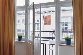 Apartment Warsaw Gorskiego by Renters