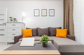 Apartment Swietokrzyska 32 by Renters