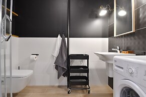 Apartment Plac Dabrowskiego 7