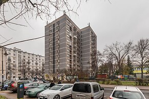 Apartment Plac Dabrowskiego by Renters
