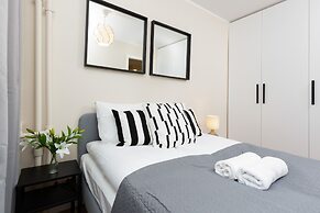 Apartment Warsaw Krolewska by Renters