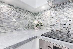 Apartment City Center Zlota by Renters