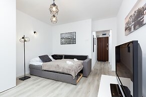 Apartment City Center Zlota by Renters