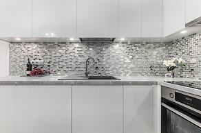 Apartment City Center Zlota by Renters