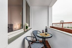 Apartment City Center Zlota by Renters