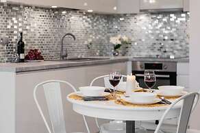 Apartment City Center Zlota by Renters