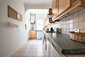 Charming 4-bed, Pet Friendly House in Liverpool