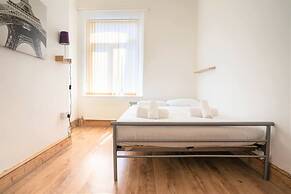 Charming 4-bed, Pet Friendly House in Liverpool