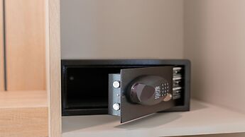 B2 Huai Khwang Premier Hotel