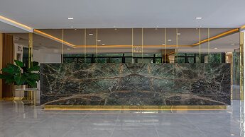 B2 Huai Khwang Premier Hotel