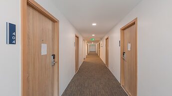 B2 Huai Khwang Premier Hotel