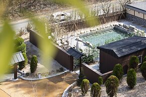 Tomonoya Hotel & Ryokan Gyeongju