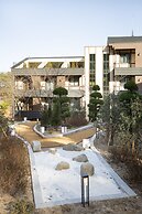 Tomonoya Hotel & Ryokan Gyeongju