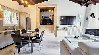 Serenity Villa Retreat in Corfu Close to Resort