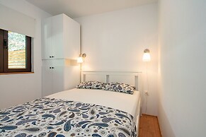 Mobile Home Rock Samphire 2