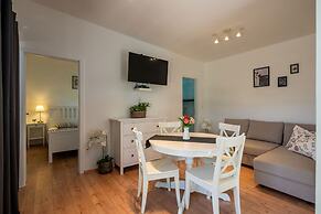 Mobile Home Rock Samphire 1