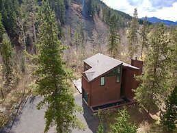 Keystone Gulch 1688 3 Bedroom Cabin by RedAwning