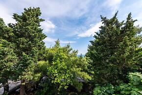 Art Apartment Nearby the sea