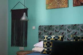 Art Apartment Nearby the sea