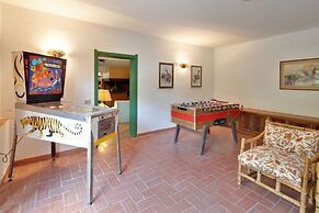 Villa La Bruscola by Mmega