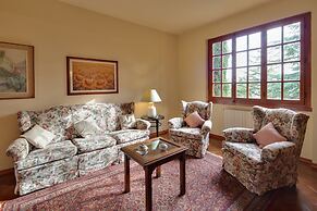 Villa La Bruscola by Mmega