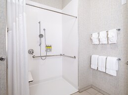 Holiday Inn Express And Suites Watertown by IHG