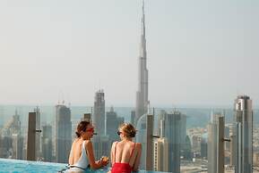 SLS Dubai Hotel & Residences