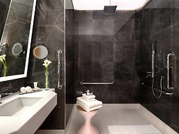 SLS Dubai Hotel & Residences