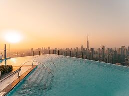 SLS Dubai Hotel & Residences