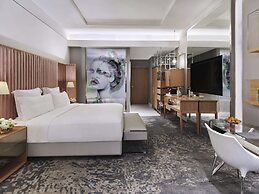SLS Dubai Hotel & Residences