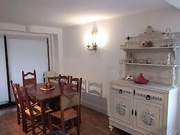 Charming 2-bed House in Sesimbra