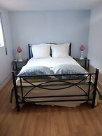 Charming 2-bed House in Sesimbra
