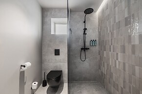 Luxurious Large Home, Perfect for Your Group