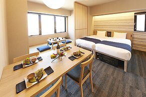 MONday Apart Premium GINZA SHINTOMICHO