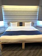 MONday Apart Premium GINZA SHINTOMICHO