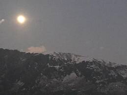 Hotel Harmony Blue Mcleodganj, Dharamshala