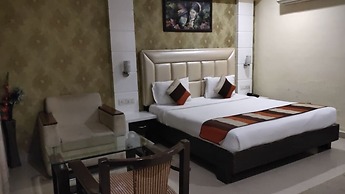 Hotel City Square by KeyMagics