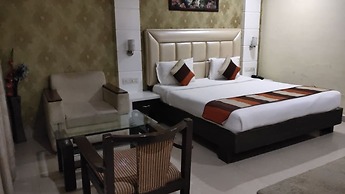 Hotel City Square by KeyMagics