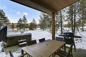 Willows At Grand Park 4 Bedroom Home by RedAwning