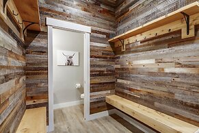 Willows At Grand Park 4 Bedroom Home by RedAwning