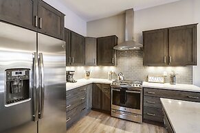 Willows At Grand Park 4 Bedroom Home by RedAwning