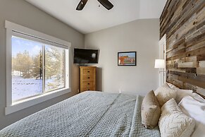 Willows At Grand Park 4 Bedroom Home by RedAwning