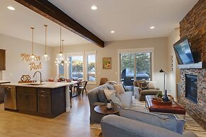 Willows At Grand Park 4 Bedroom Home by RedAwning