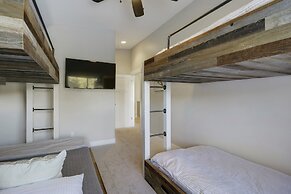 Willows At Grand Park 4 Bedroom Home by RedAwning