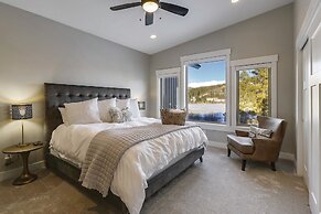 Willows At Grand Park 4 Bedroom Home by RedAwning