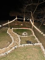 River Repose Rr 7134 4 Bedroom Home by RedAwning