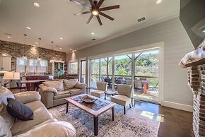 River Repose Rr 7134 4 Bedroom Home by RedAwning